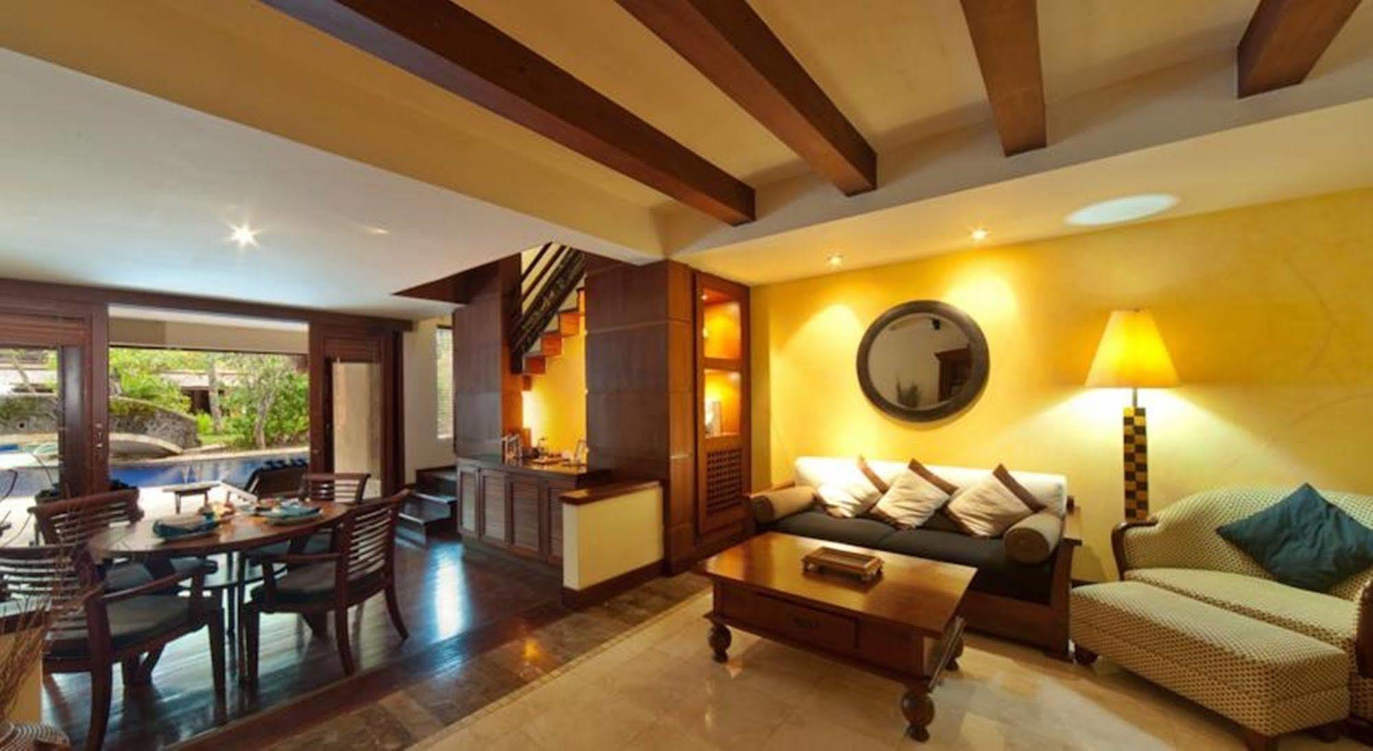 Pool Villa Merumatta Senggigi Exterior foto