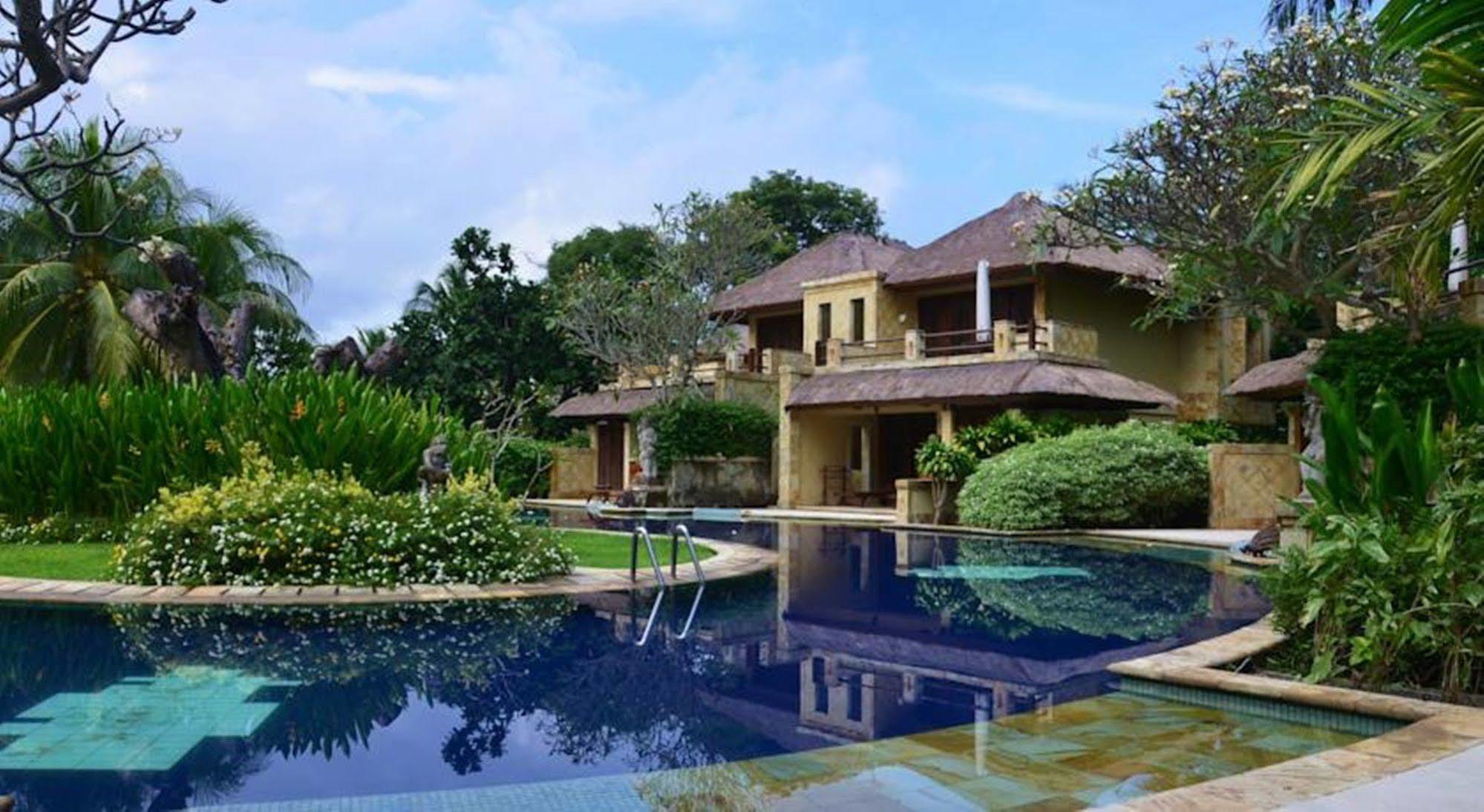 Pool Villa Merumatta Senggigi Exterior foto