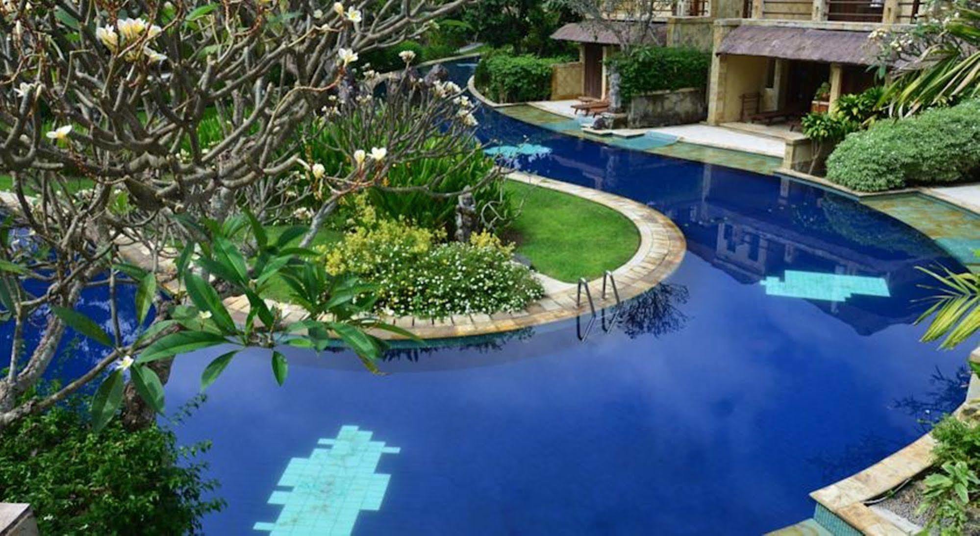 Pool Villa Merumatta Senggigi Exterior foto